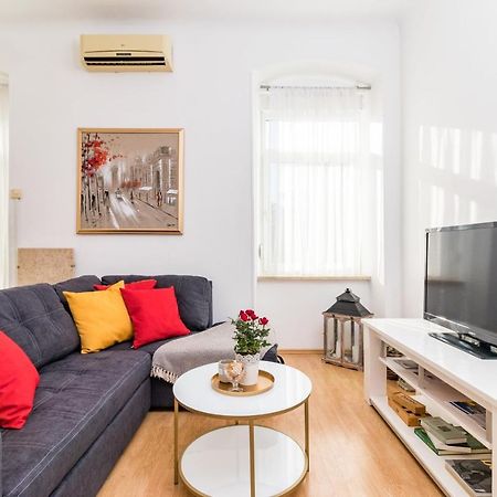 Apartman Lussi Pula Eksteriør billede