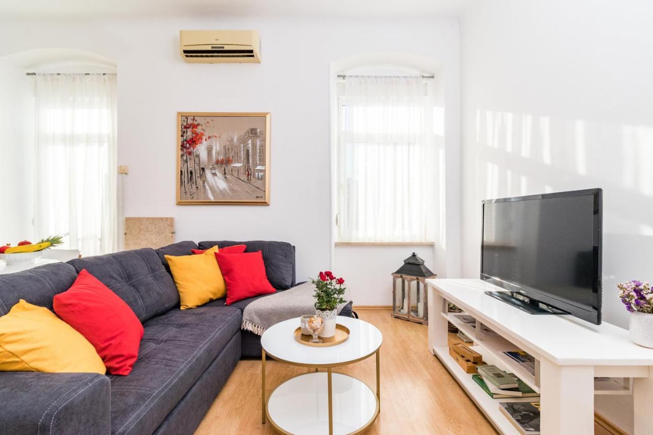 Apartman Lussi Pula Eksteriør billede