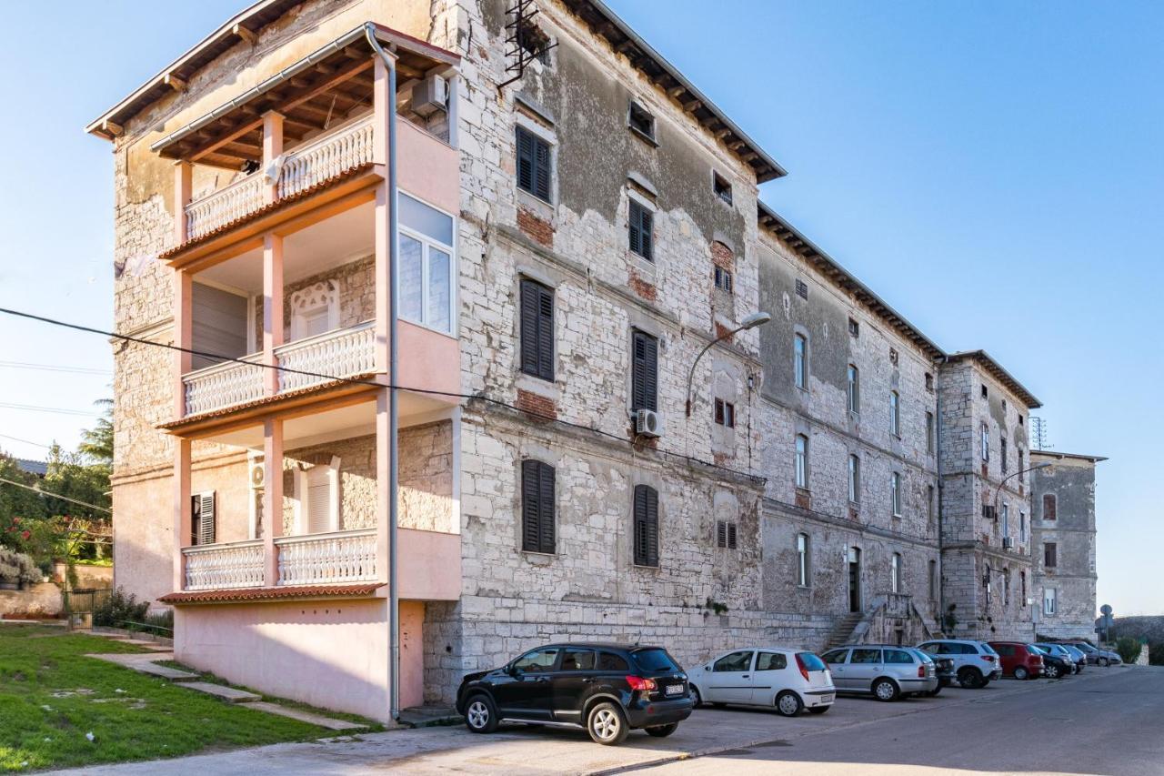 Apartman Lussi Pula Eksteriør billede