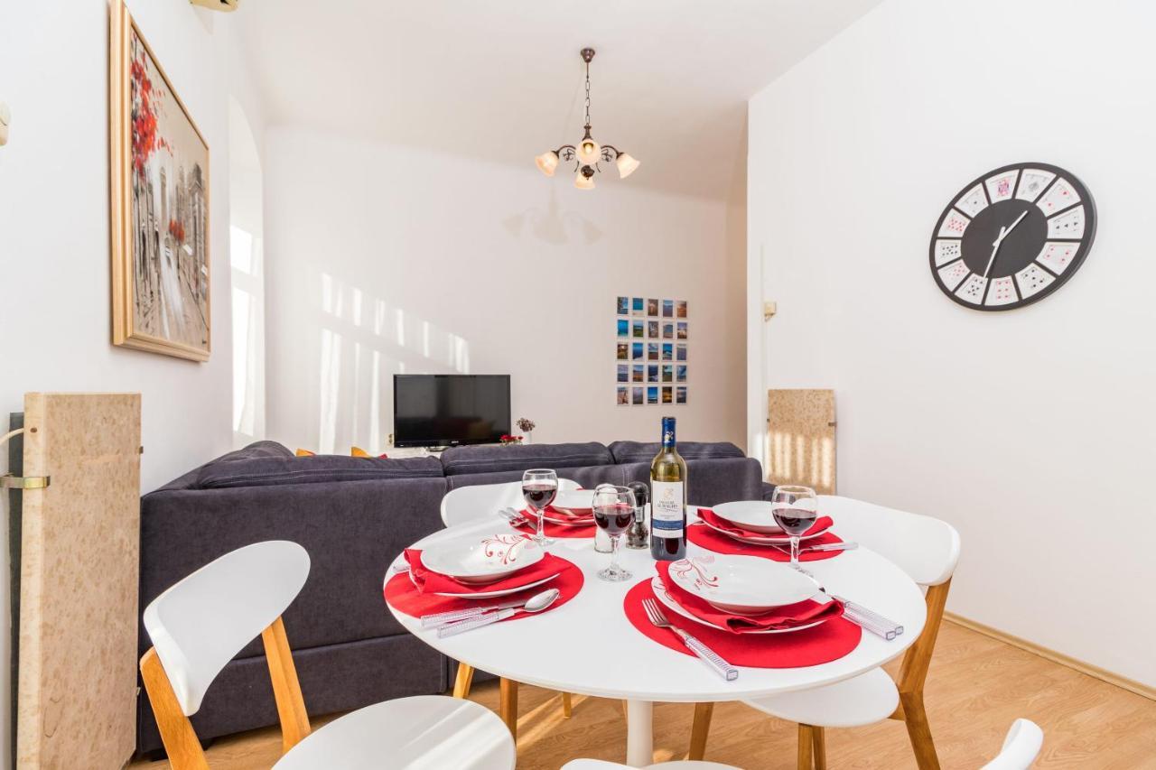 Apartman Lussi Pula Eksteriør billede