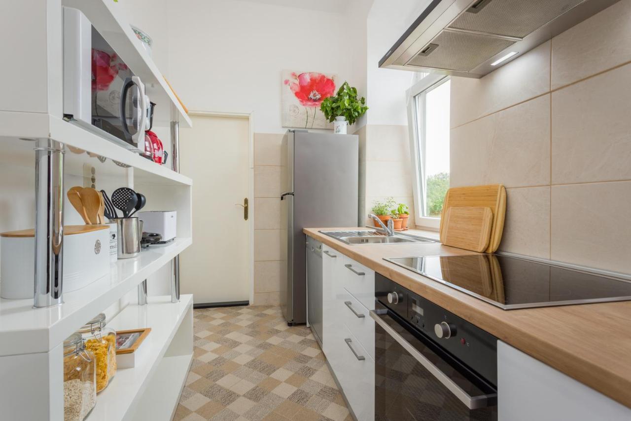 Apartman Lussi Pula Eksteriør billede